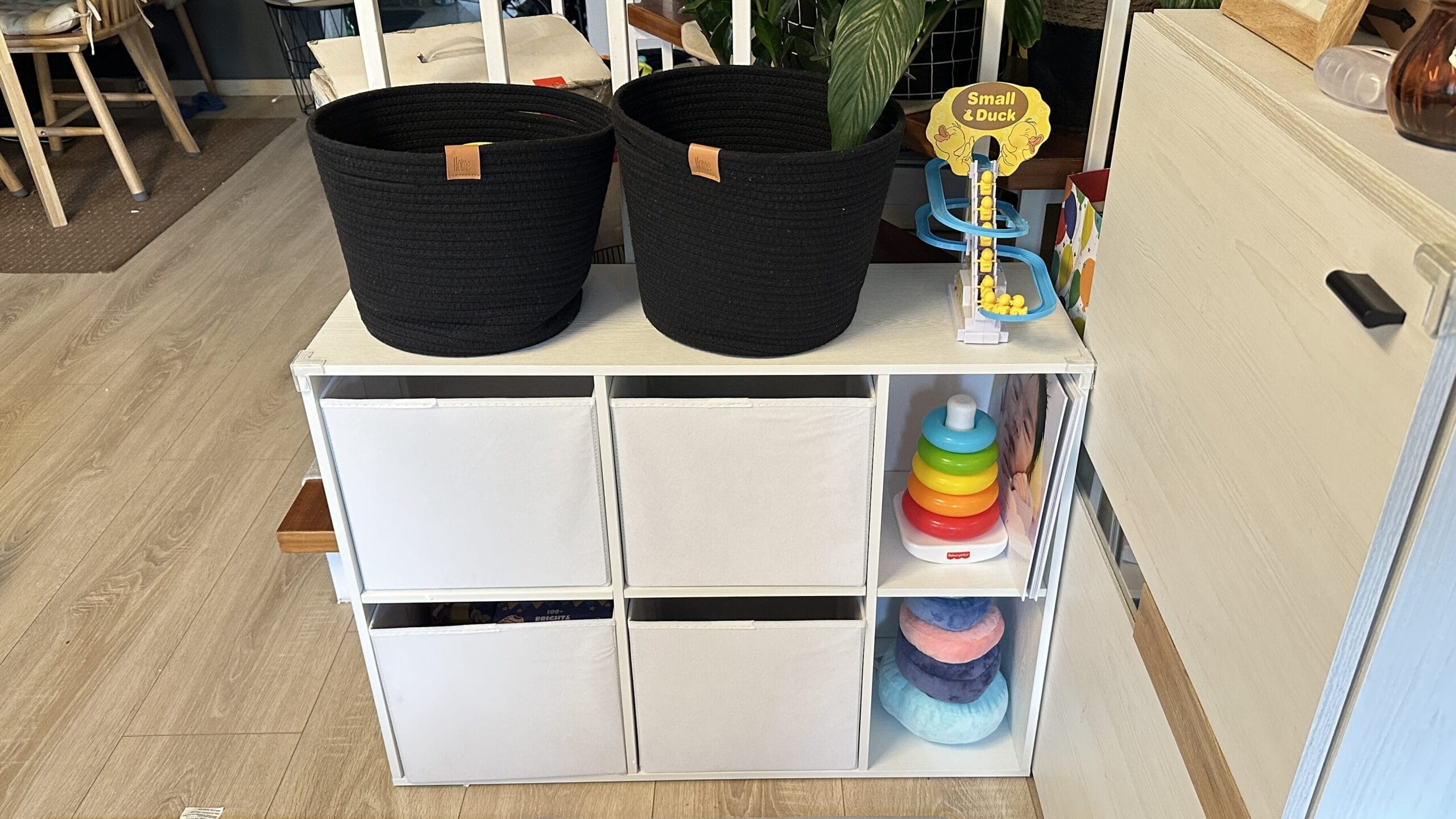 Testbericht zum SONGMICS HOME TOOLLESS Bücherregal: Erstaunlich schnelle Möbelmontage